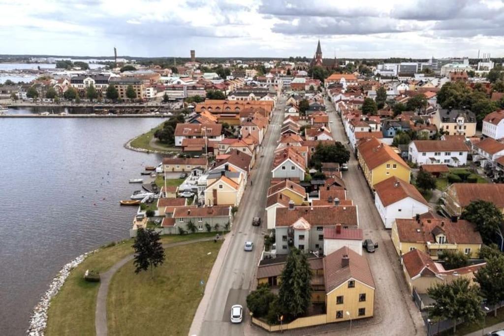 Central Laegenhet I 1700-Talshus Västervik Екстериор снимка